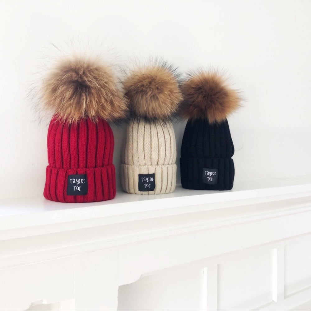 NWT Fur Pom Pom Toques